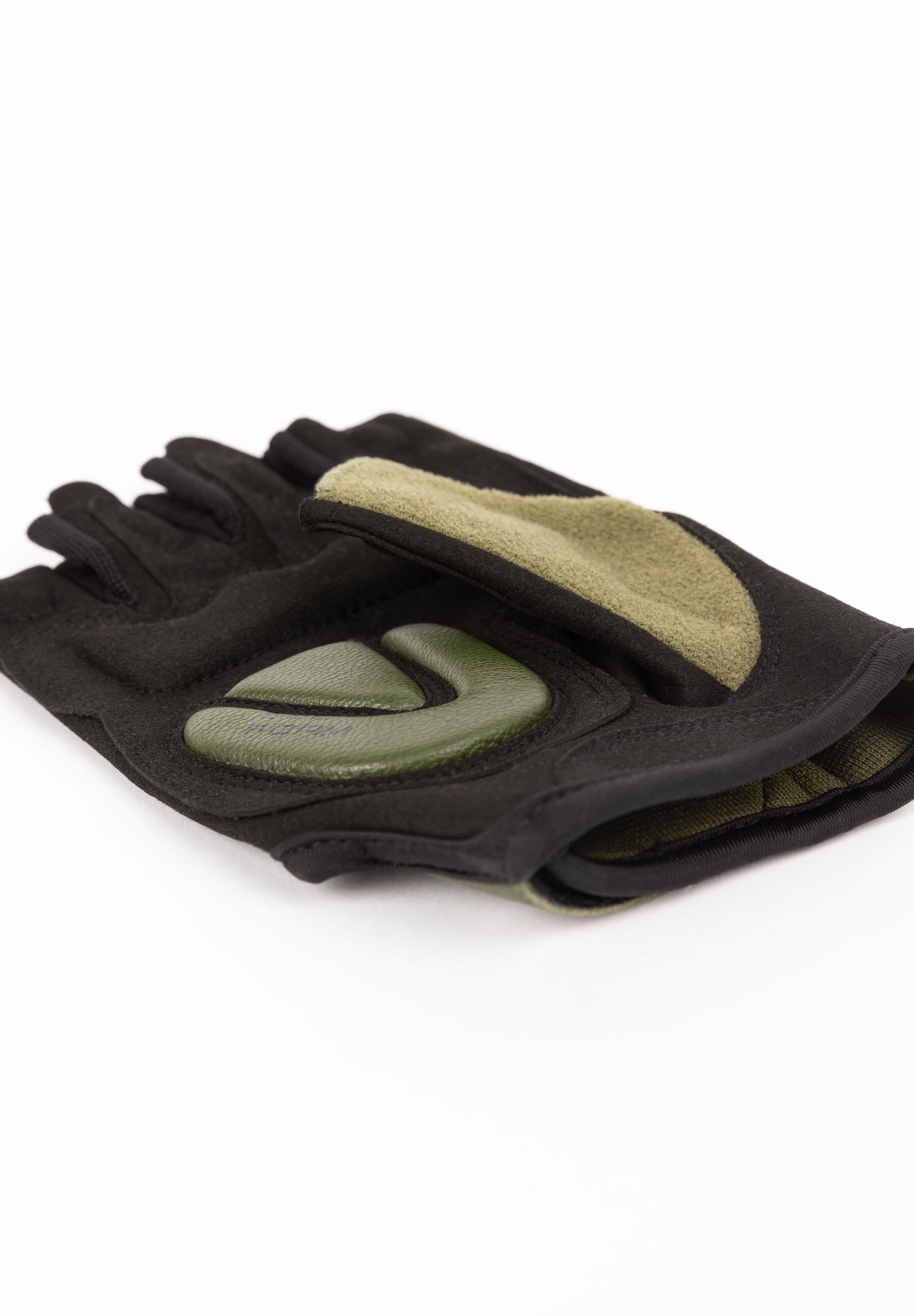 Gorilla Wear Mitchell Training Gloves 2.0 - All Colors