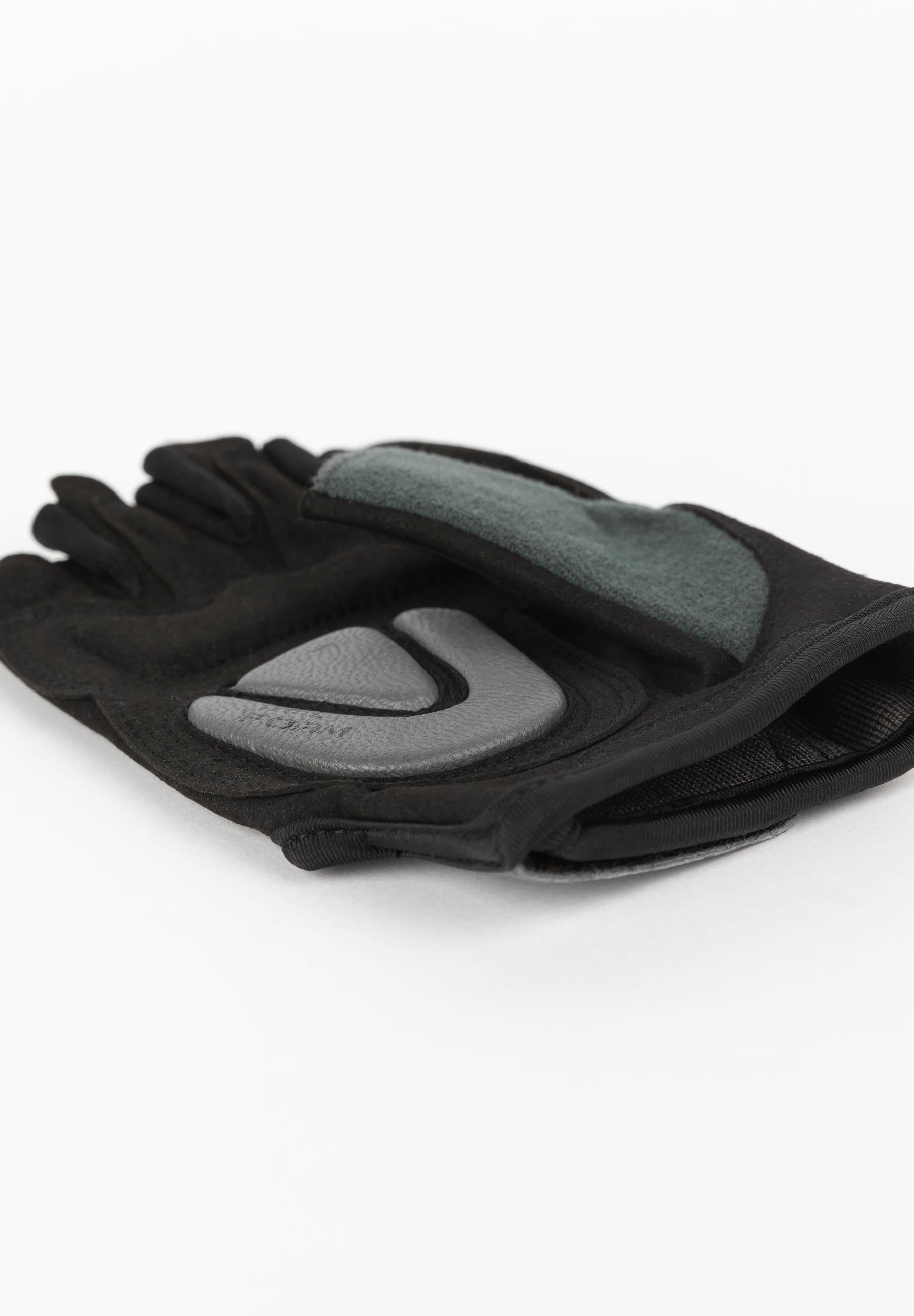 Gorilla Wear Mitchell Training Gloves 2.0 - All Colors